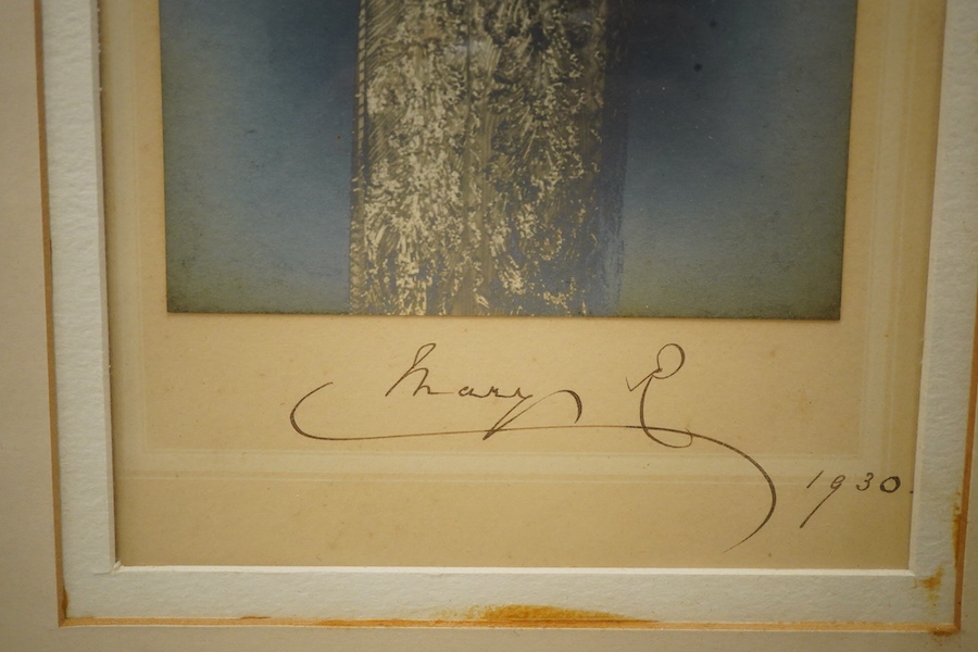 A pair of framed photographs of King George V and Queen Mary, signed by each on the Mount beneath the photograph, and both dated 1930, contained within a gilt frame, overall dimensions 50.5 x 61cm